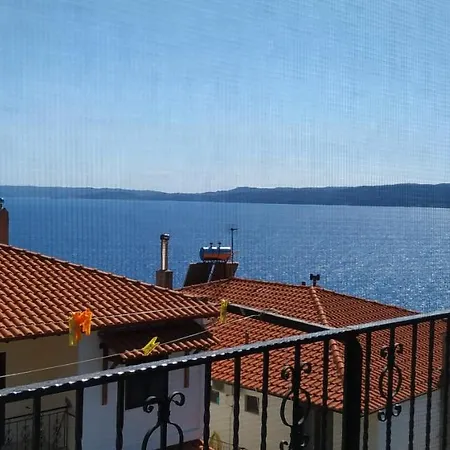 Bellevue - Panoramic Seaview Penthouse Apartment