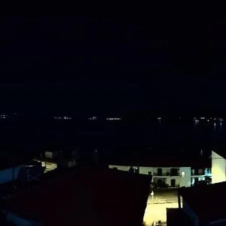 Bellevue - Panoramic Seaview Penthouse Apartment *
